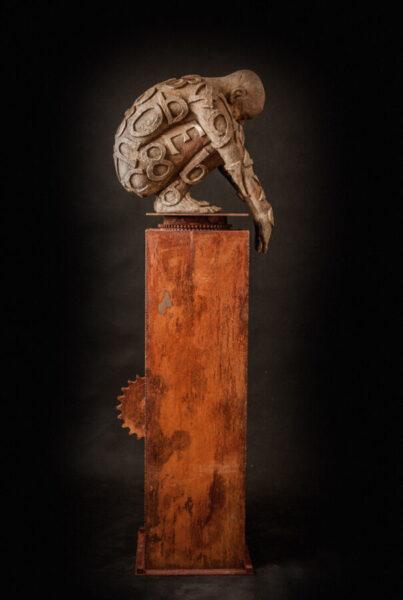 Marek Zyga, The Jumper, 2015, scultura in bronzo, cm. 140 x 30 x 40