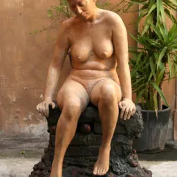 Eva contro eva: mostra della rinomata artista Lea Monetti presso la Galleria Maurizio Nobile di Bologna