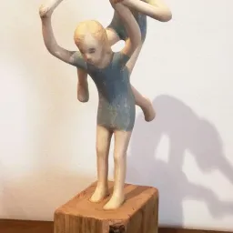 Artist Invasion: Equilibriste